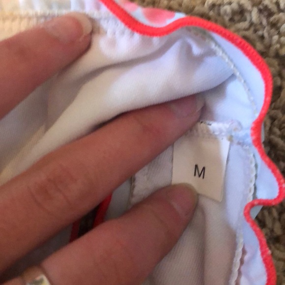 Bikini - Picture 2 of 4